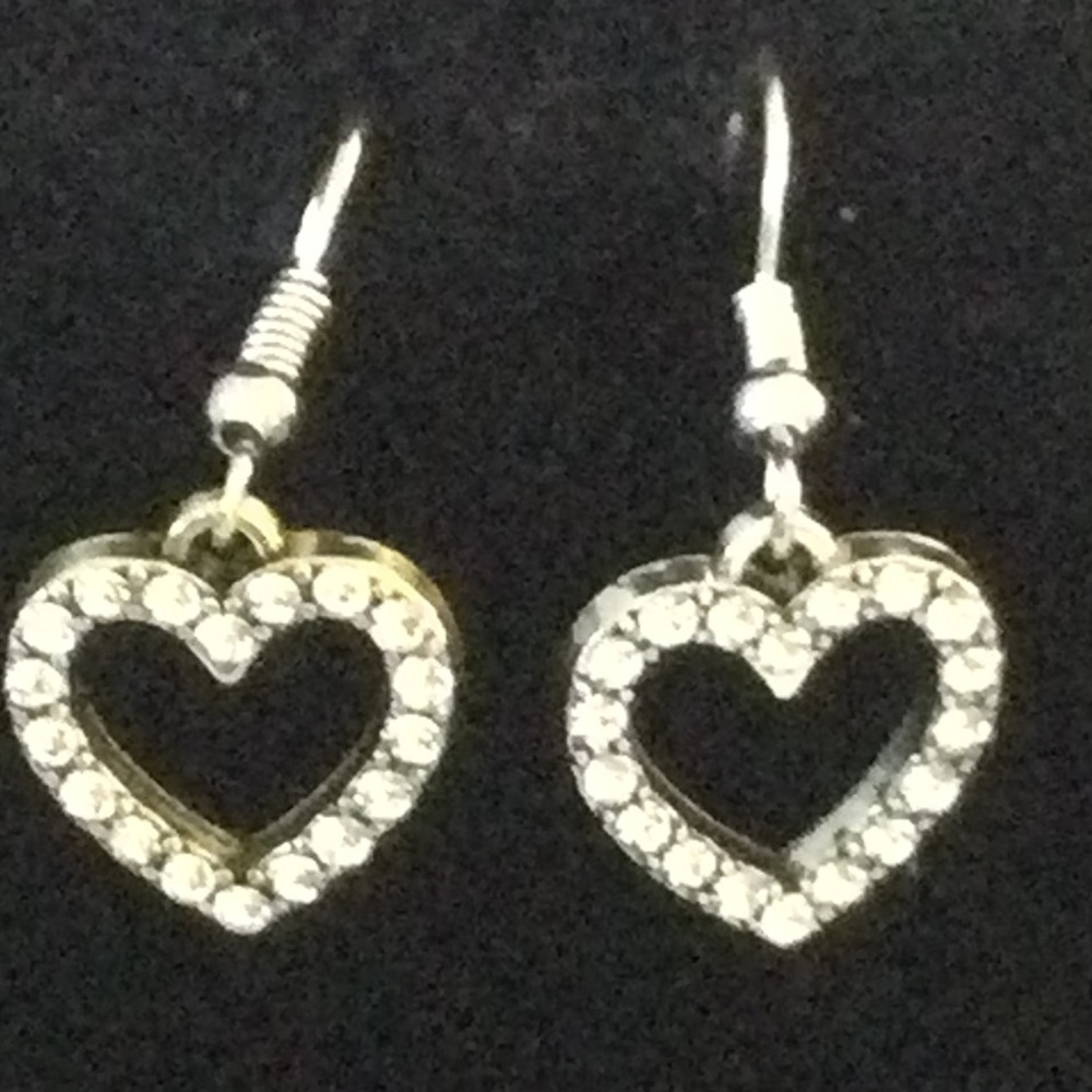 Sparkling Heart  Earrings NWOT
